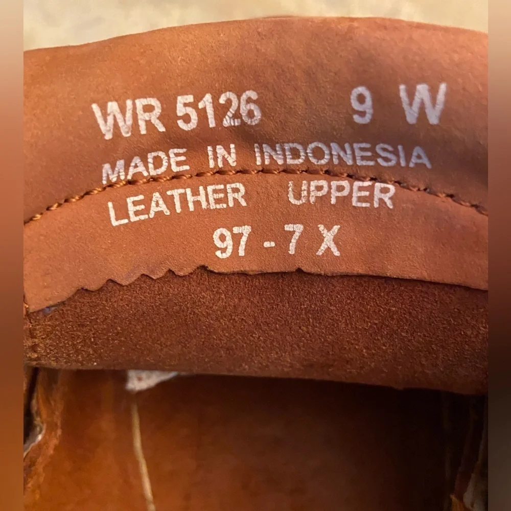 Rockport brown boat