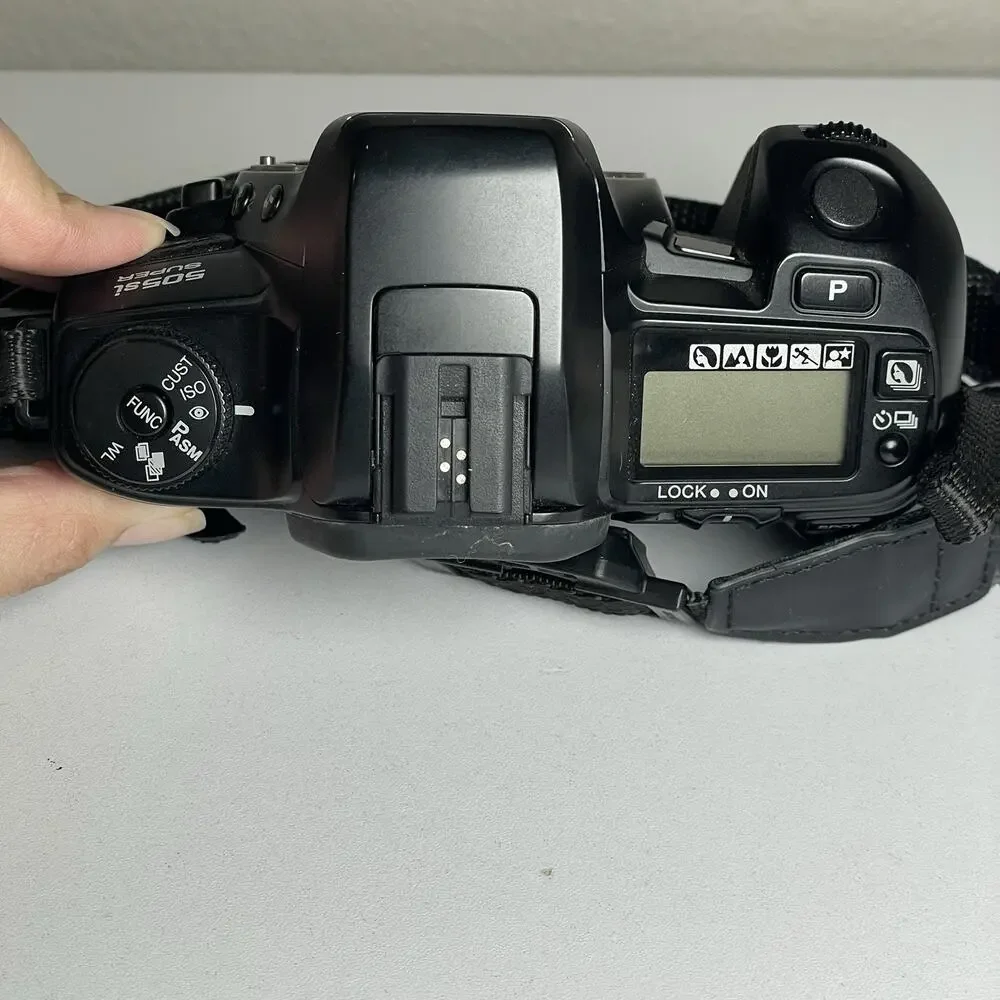 Minolta Dynax 505si Super 35mm SLR Film Camera Body Only UNTESTED
