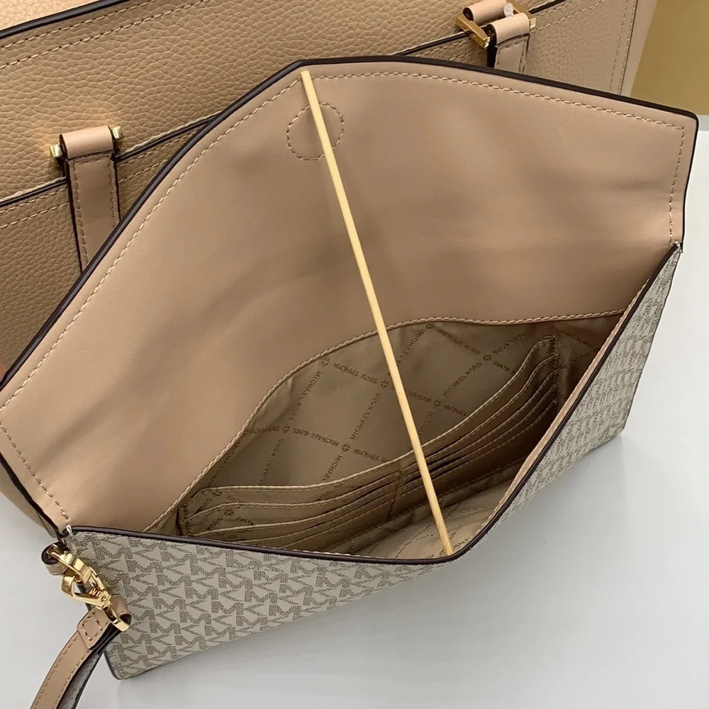 MICHAEL KORS Maisie Large Pebbled Leather 3-in-1 Tote Bag Buff Multi Signature
