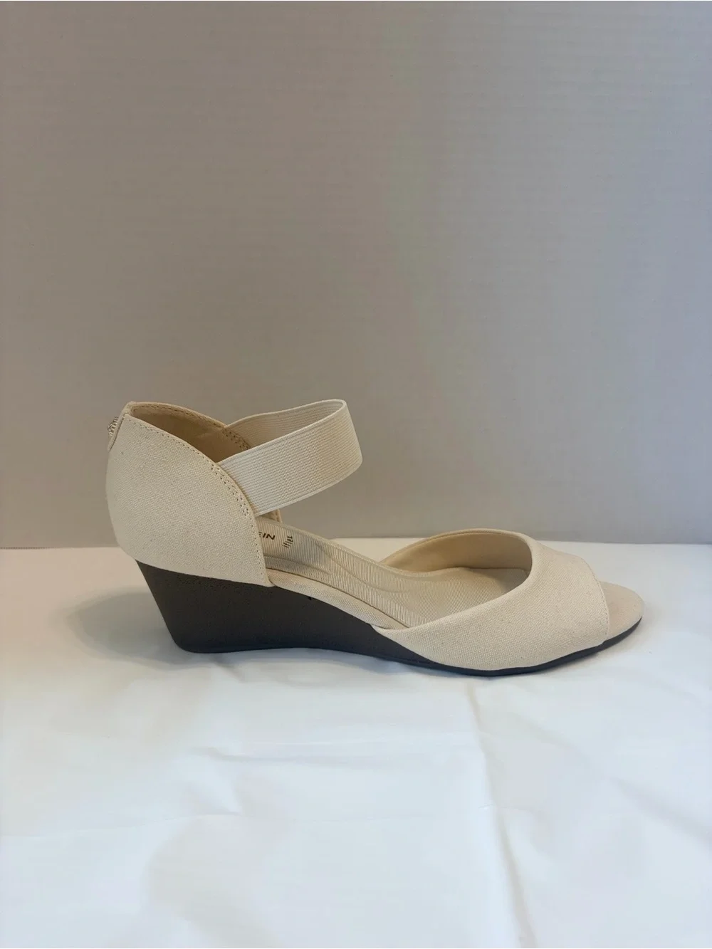 Anne Klein elegant open