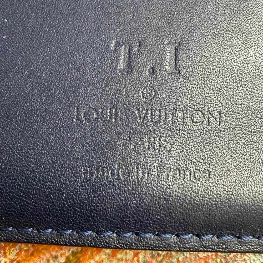 Louis Vuitton lv wallet