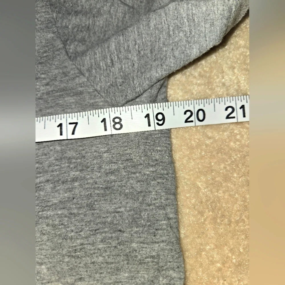 Nike Air Men's S Heather Gray T-Shirt
