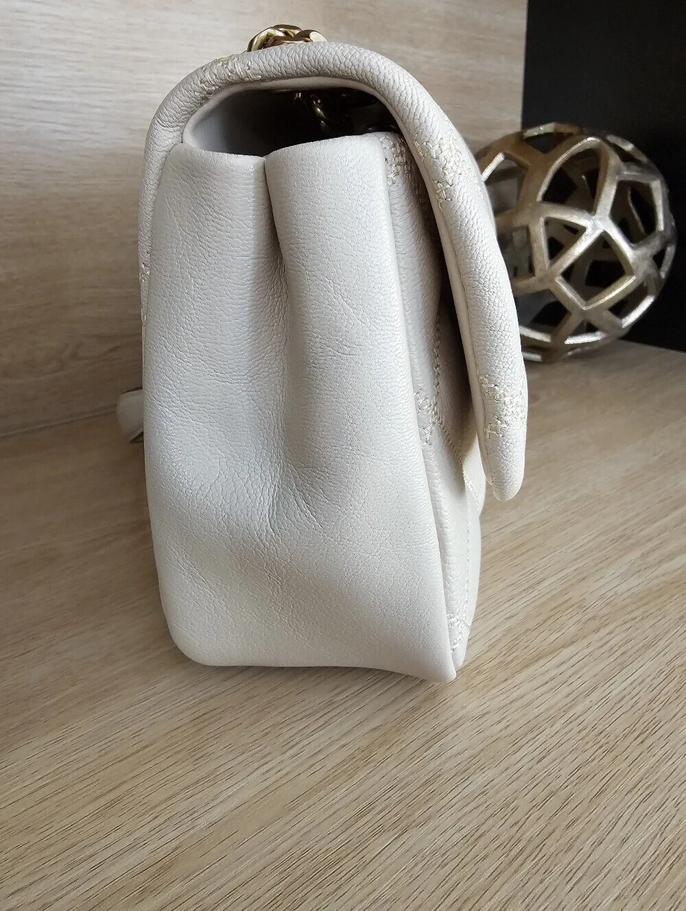 Tory Burch willa shoulder bag .