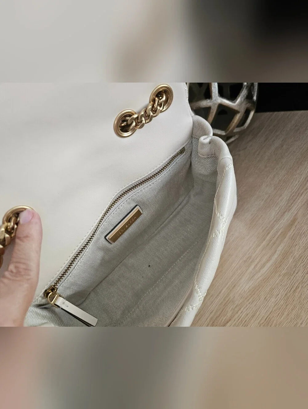 Tory Burch willa shoulder bag .