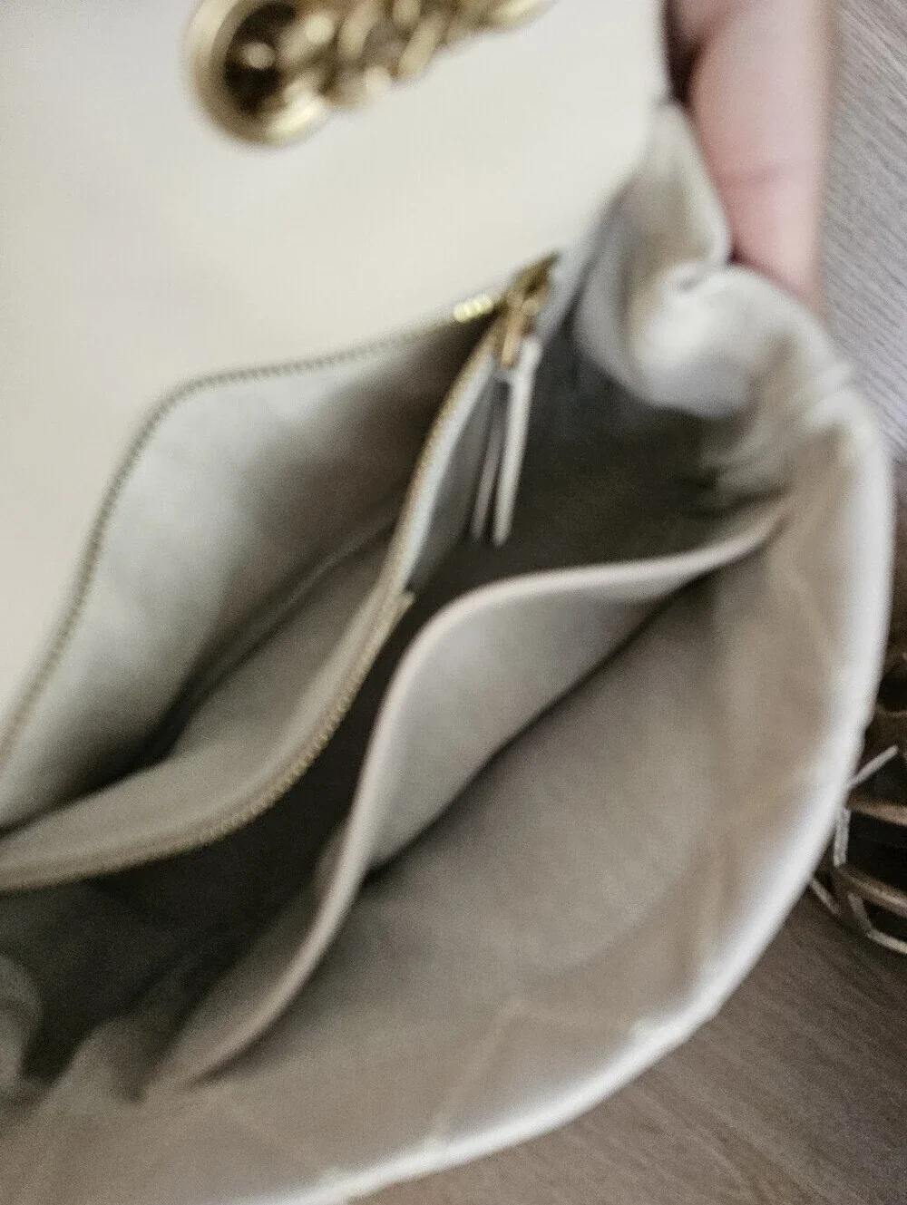 Tory Burch willa shoulder bag .