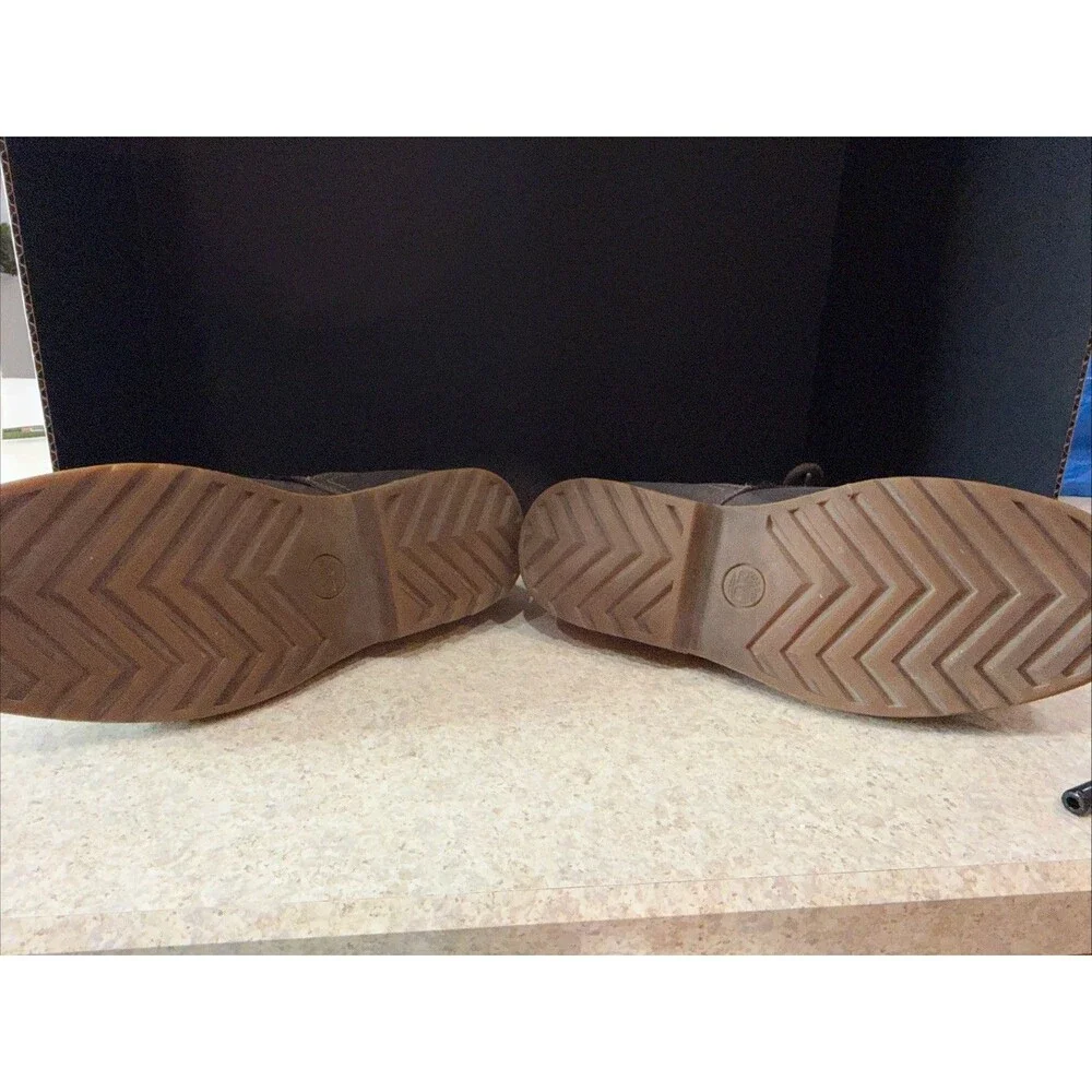 Timberland men escape