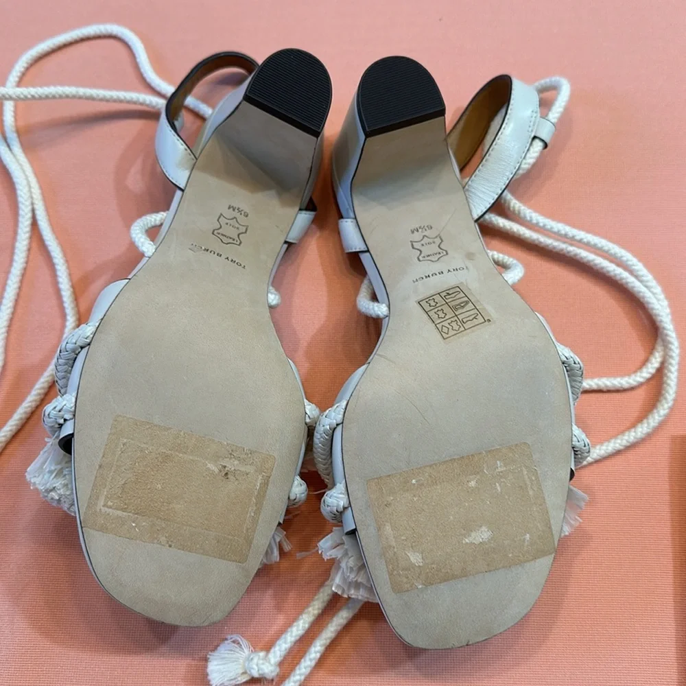 Tory Burch pristine tory