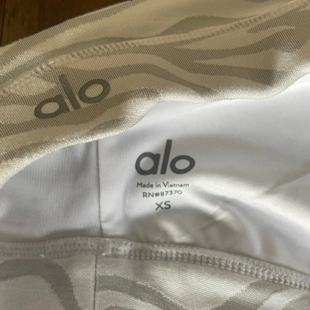 ALO Yoga great message