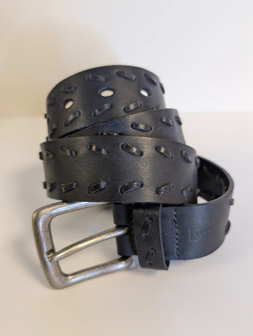Levi's Black Genuine Italian Leather Whipstitch Belt 38 Rustic Casual