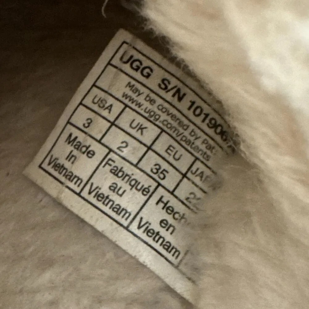 UGG women sheepskin
