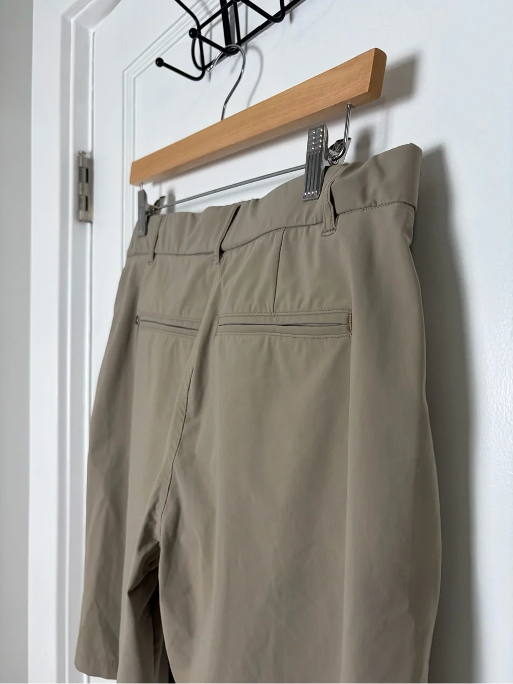 Greyson chino shorts