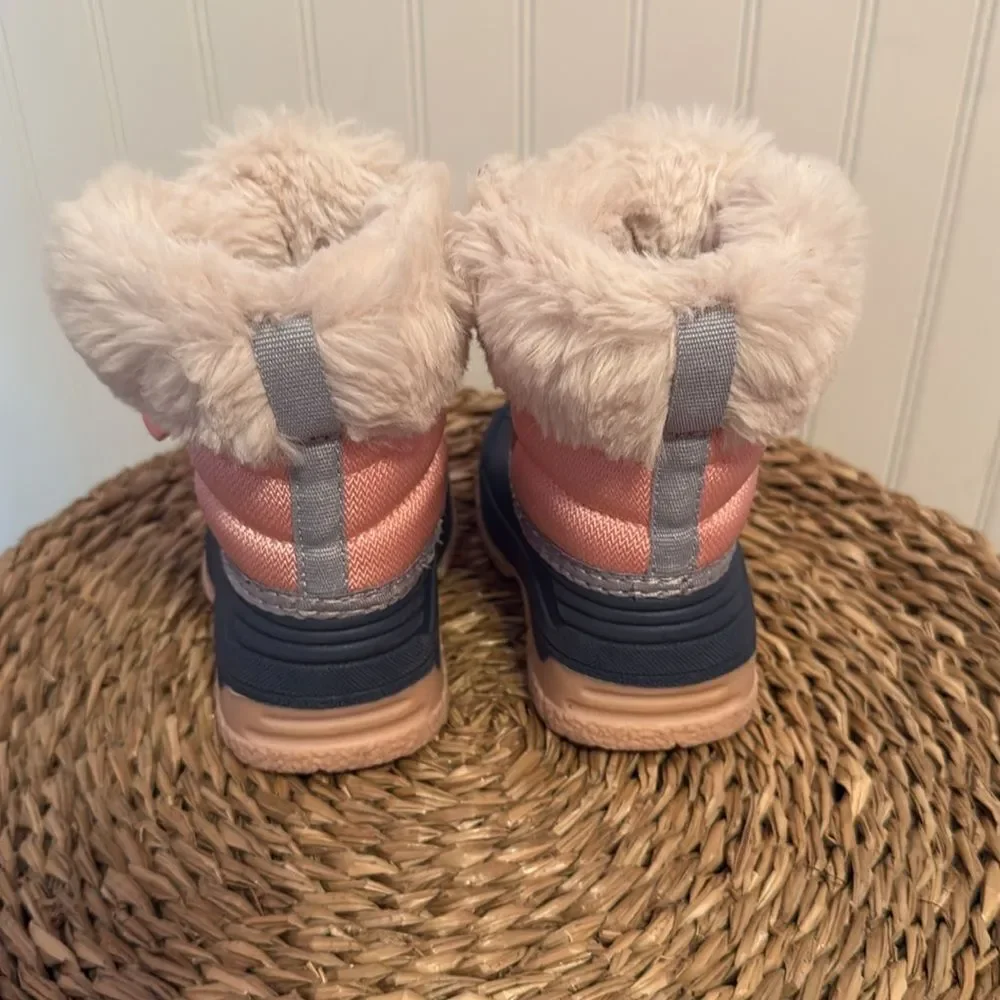 🌻Oshkosh Pink and Blue Winter Boots with Faux Fur - 4 - Great Used Condition