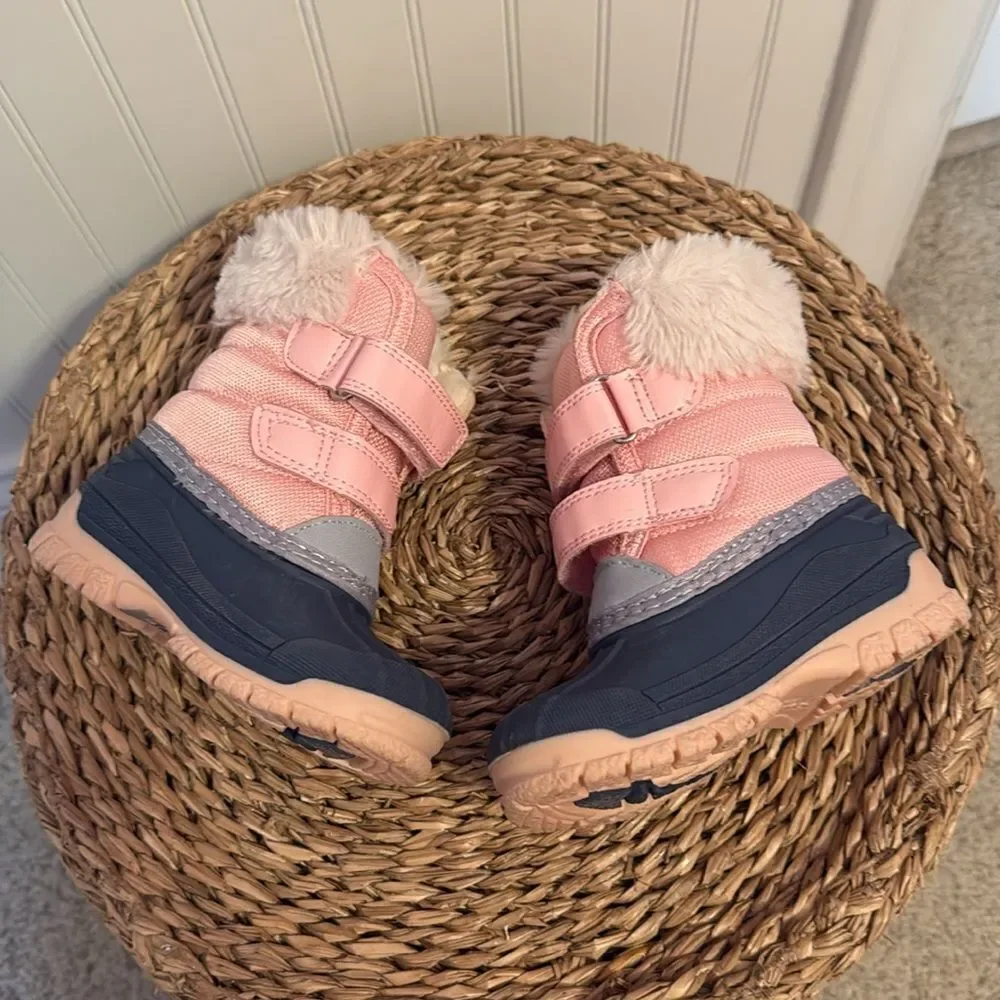 🌻Oshkosh Pink and Blue Winter Boots with Faux Fur - 4 - Great Used Condition
