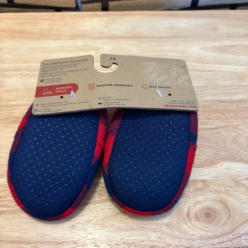Dearfoam Red And Blue Plaid Slippers‎ Size 5/6