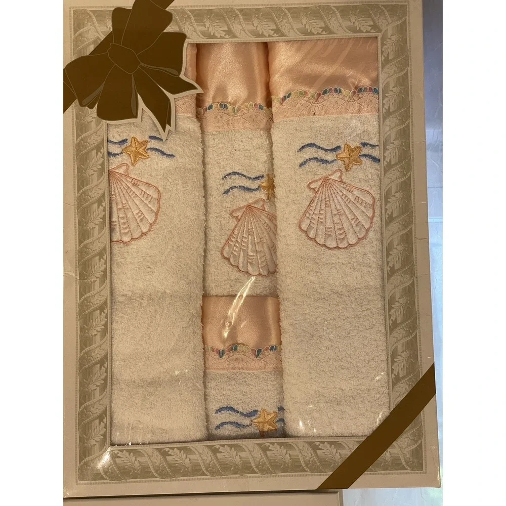 Vintage Sea Shell Bath Towels Set 5 White Pink Satin Embroidered Ocean New