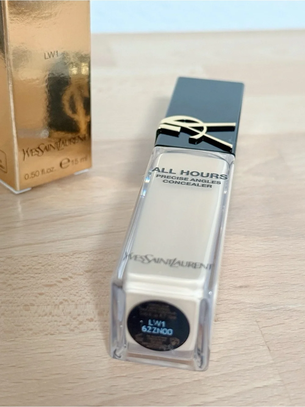Yves Saint Laurent item ysl