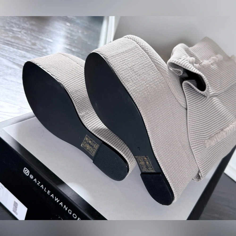 AKIRA body platform