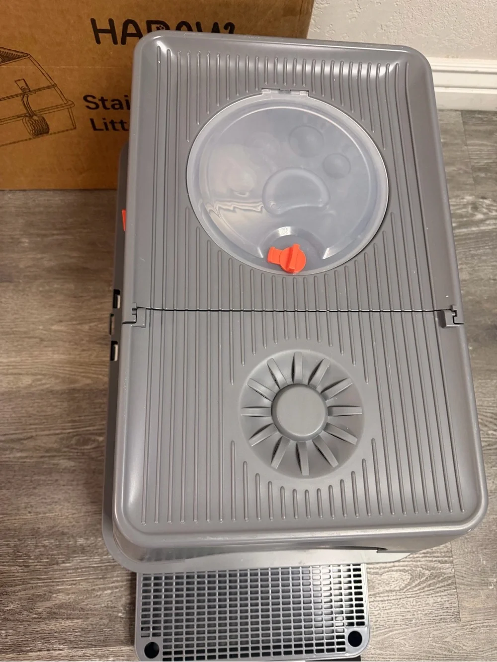 Enclosed Stainless Steel litter Box