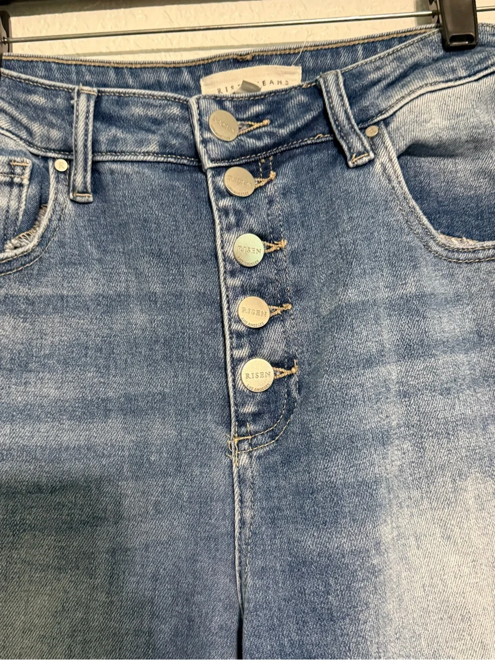 Risen Jeans elevate your