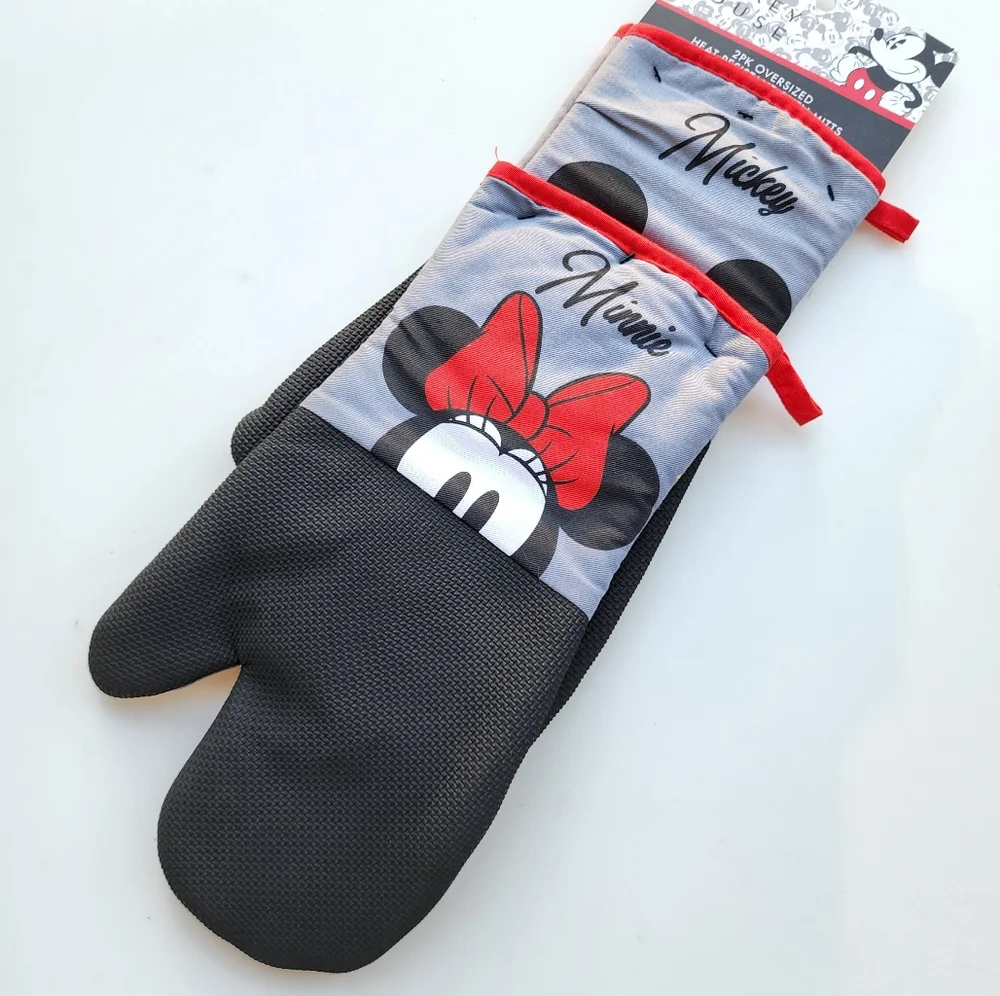 Disney neoprene grips slip
