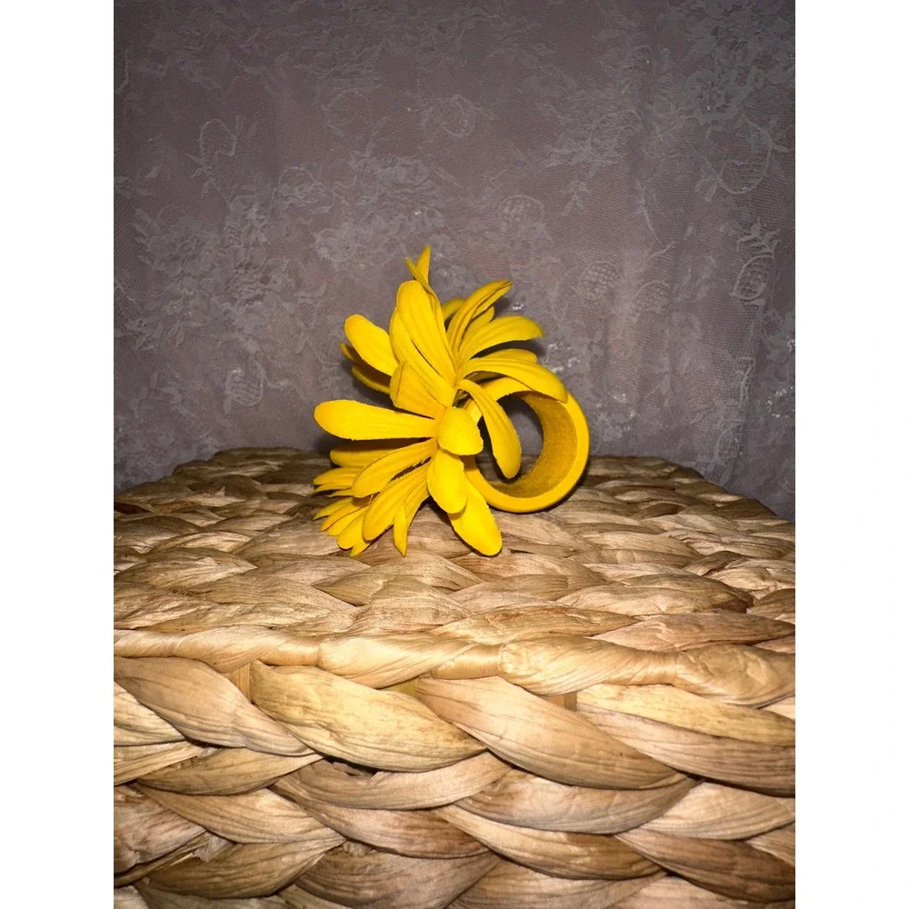Unbranded summery or color