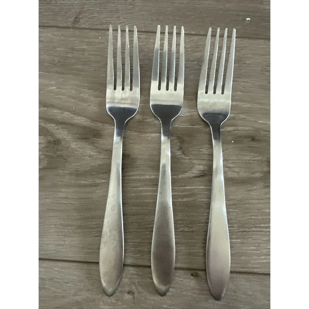 Oneida place settings