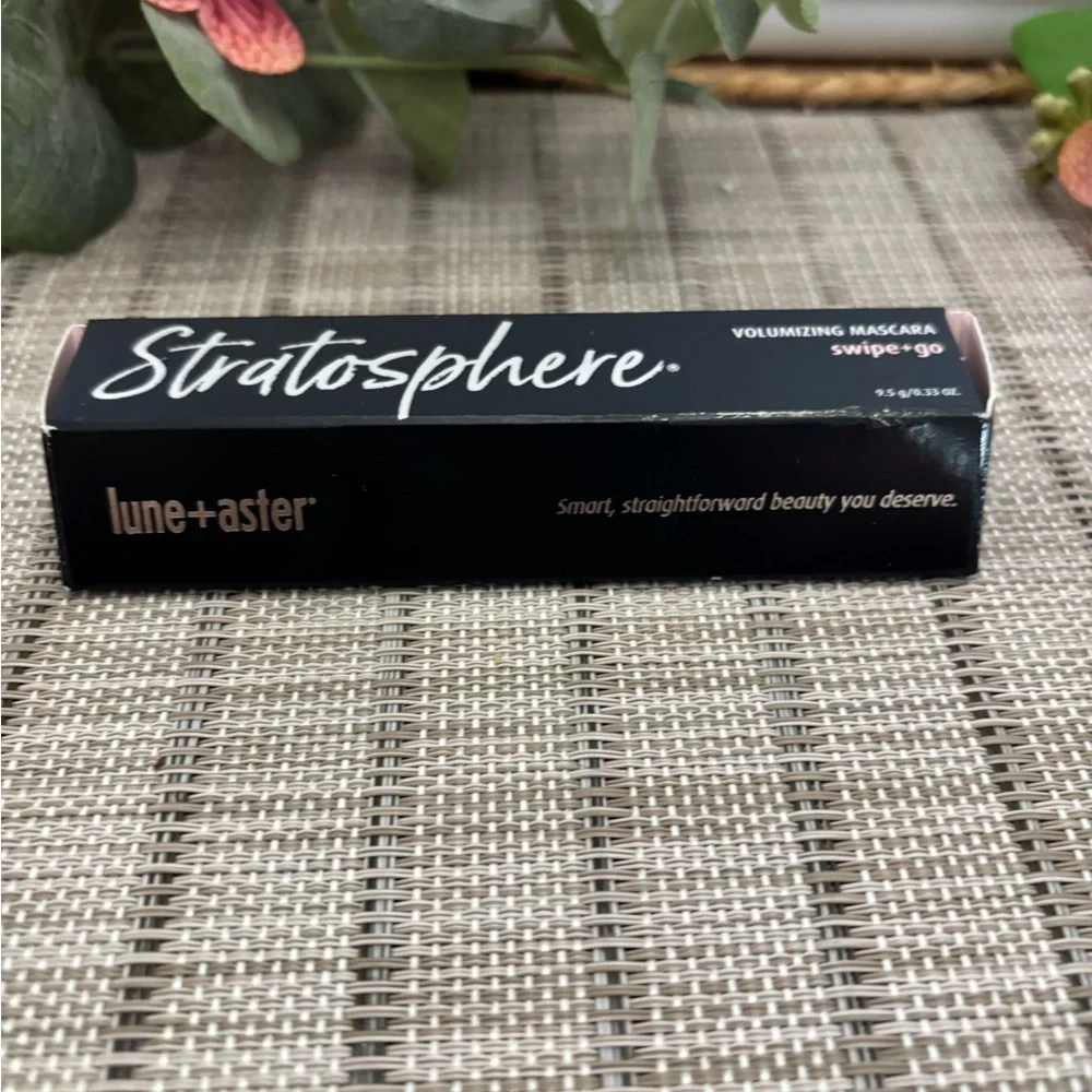 lune+Aster stratosphere volumizing