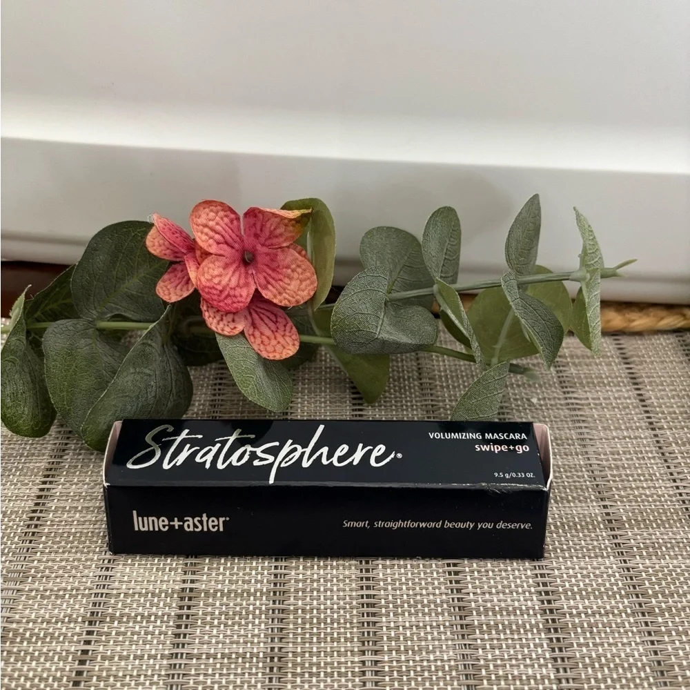 Lune+Aster Stratosphere Volumizing Mascara