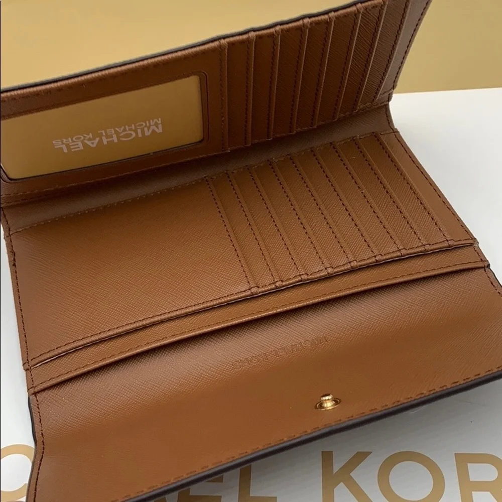 Michael Kors nwt authentic
