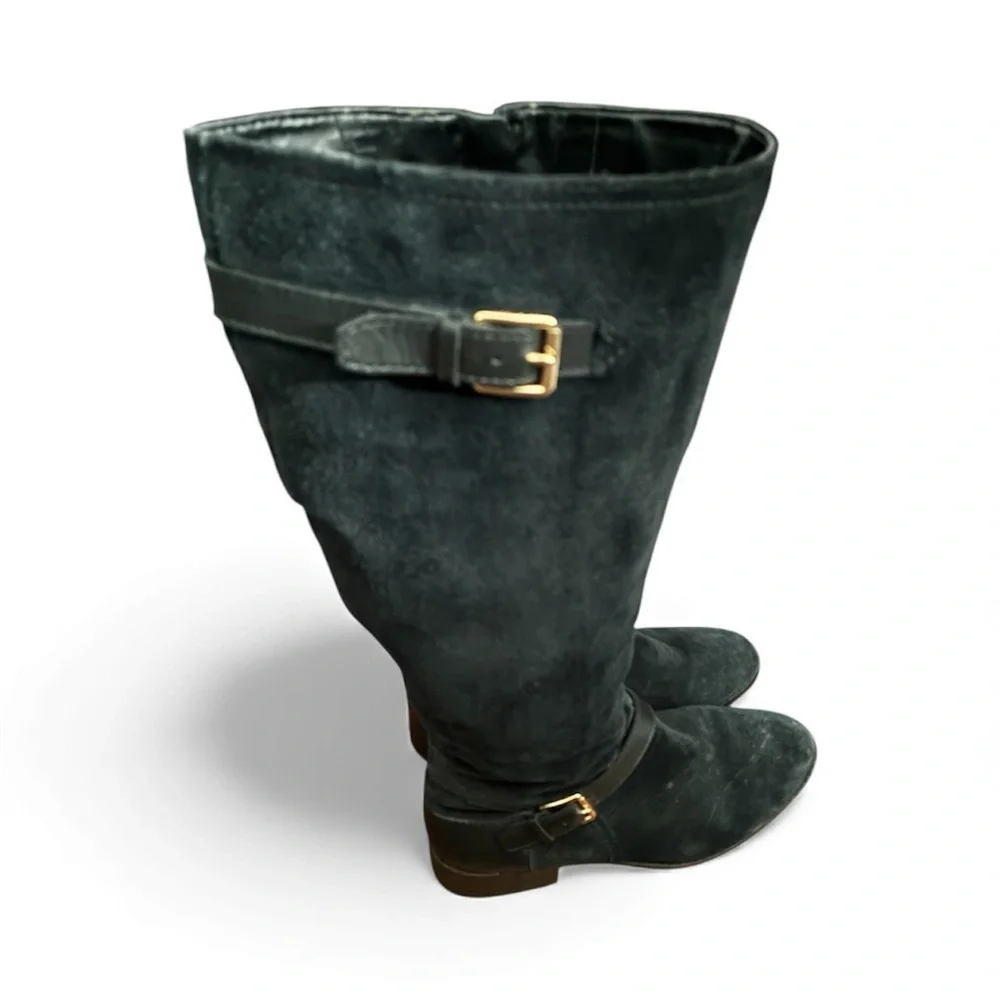 Cole Haan sleek stylish