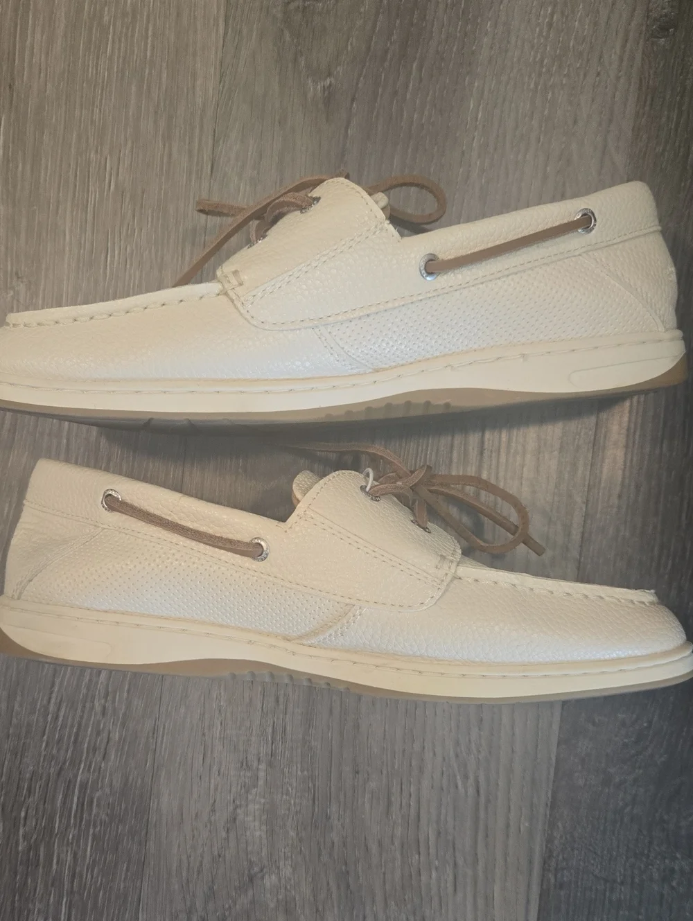Sperry tan accents insole