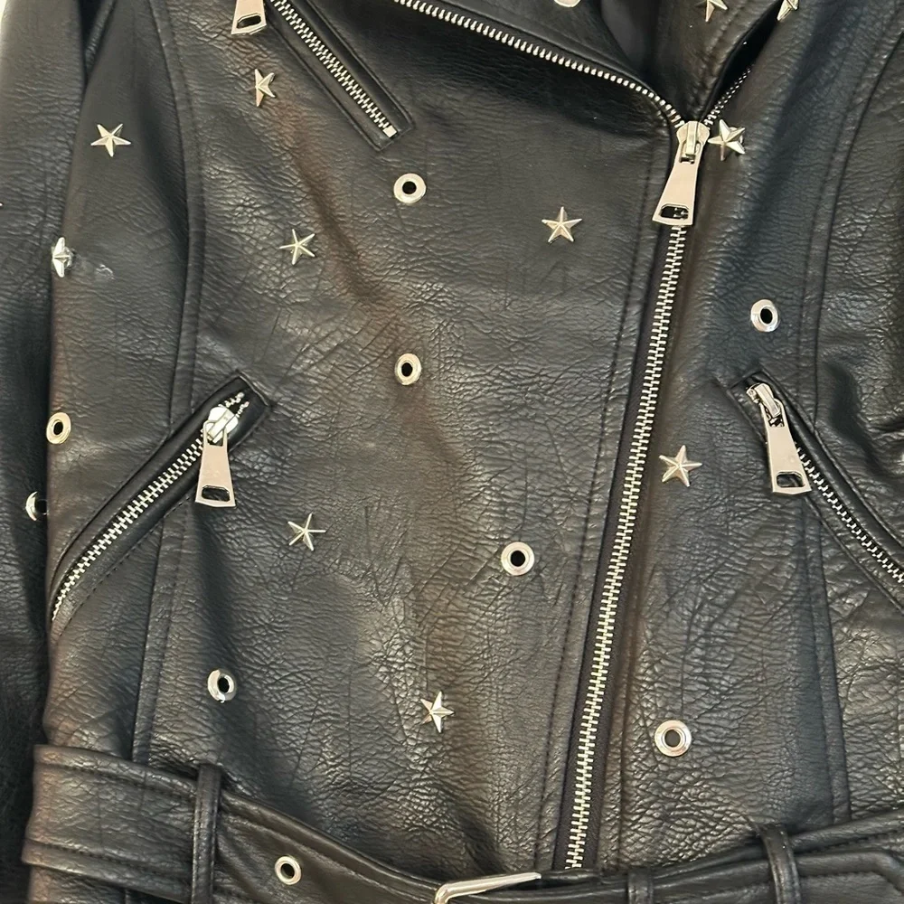 Vigoss statement black