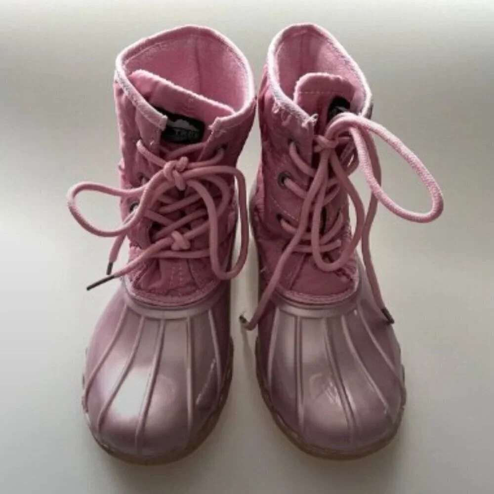 All Trek pink duck