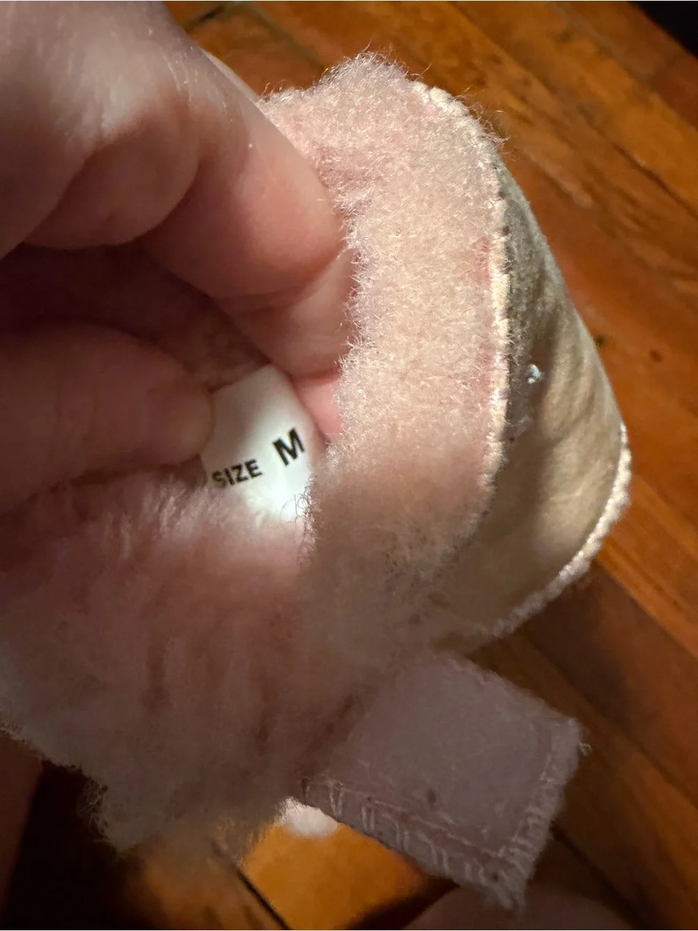 Baby Ugg slippers M