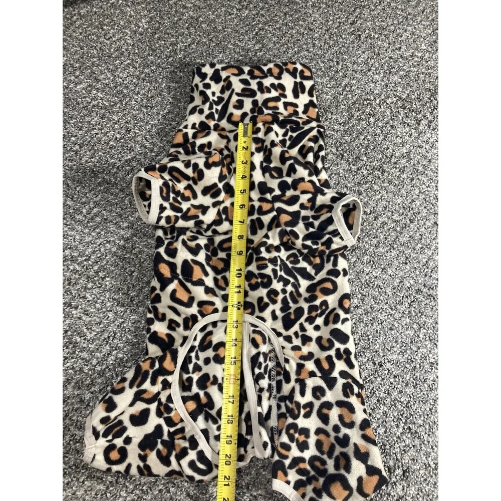 The Unbranded Brand warm fleece