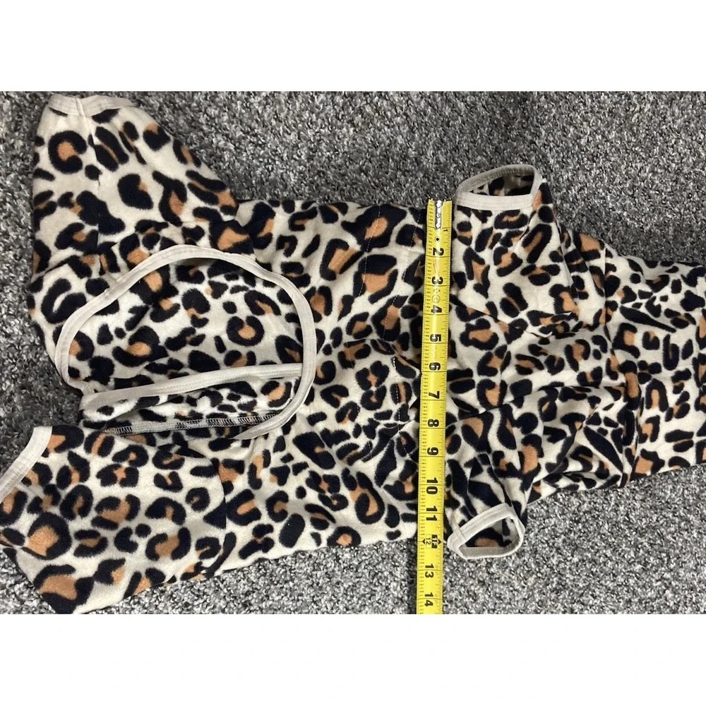 The Unbranded Brand warm fleece