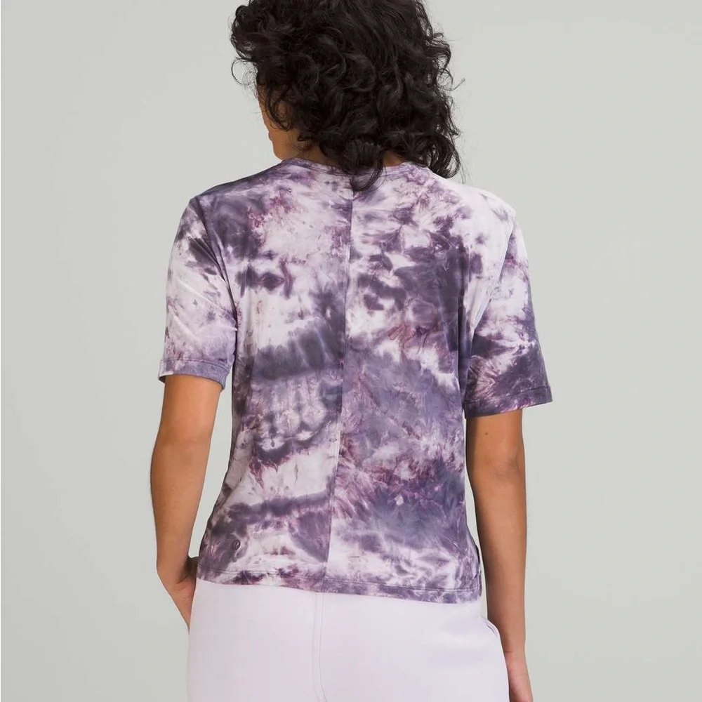 lululemon athletica stylish purple
