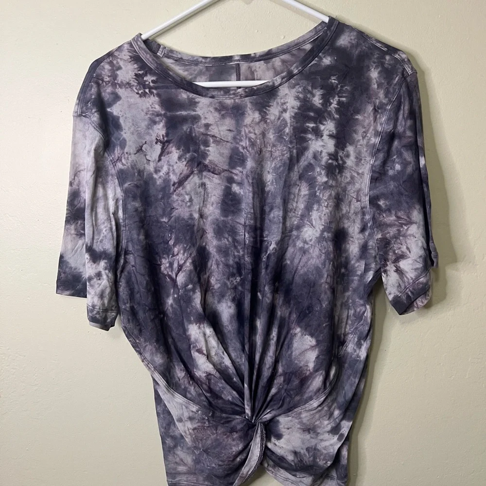 lululemon athletica stylish purple