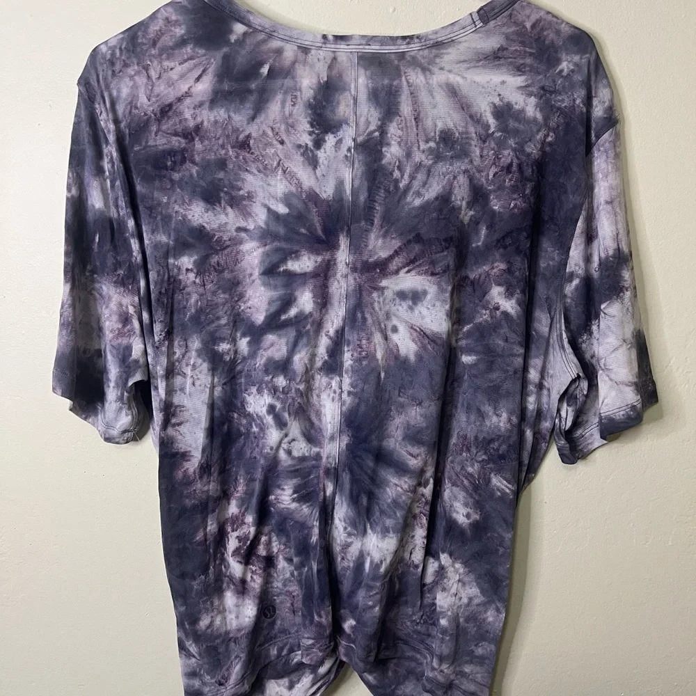 lululemon athletica stylish purple