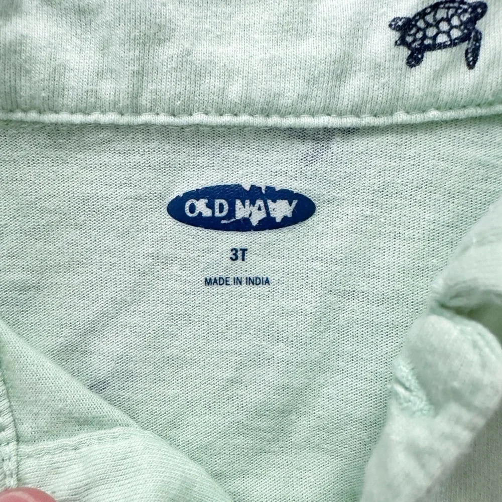Old Navy | Bundle of Toddler Polo Shirts (3T) 🐢