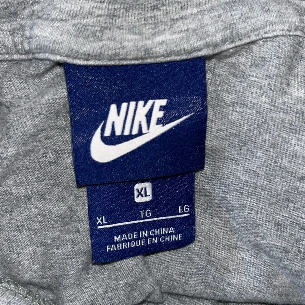 Nike tears pullover
