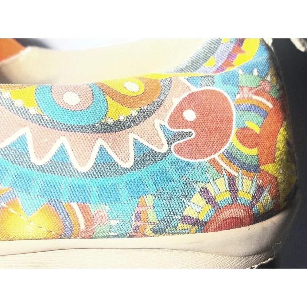 UIN Toledo Shoes Womens Size 10.5 EU 42.5 Art Print Slip On‎ Walking Comfort