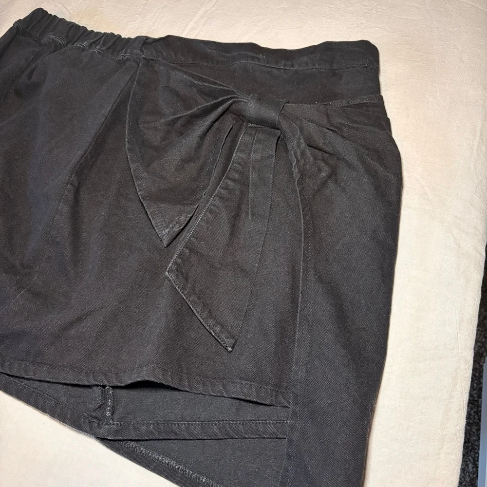 Women's‎ Unbranded Black Mini Skirt with Bow Detail 2XL