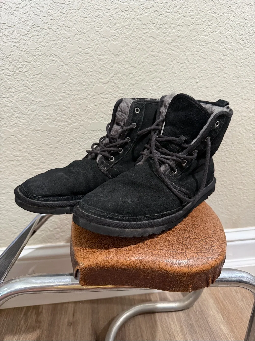 UGG Men's Black Suede Chukka Boots