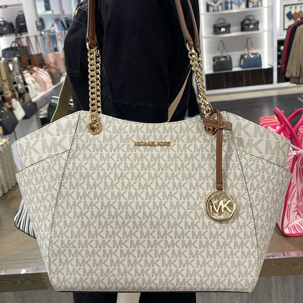 MICHAEL KORS LG CHAIN SHOULDER TOTE VANILLA
