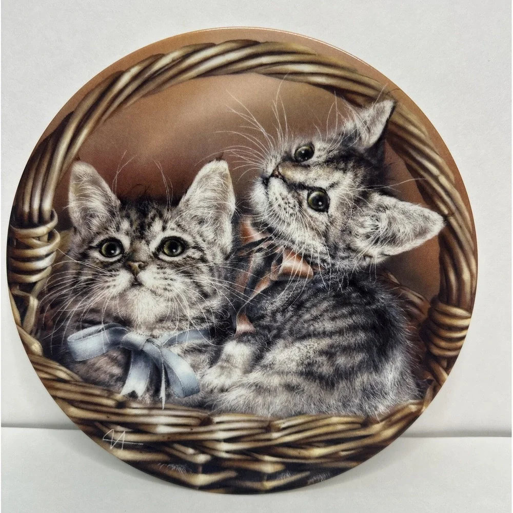 Bradford Exchange Baskets of Love Plate Cat Scene 