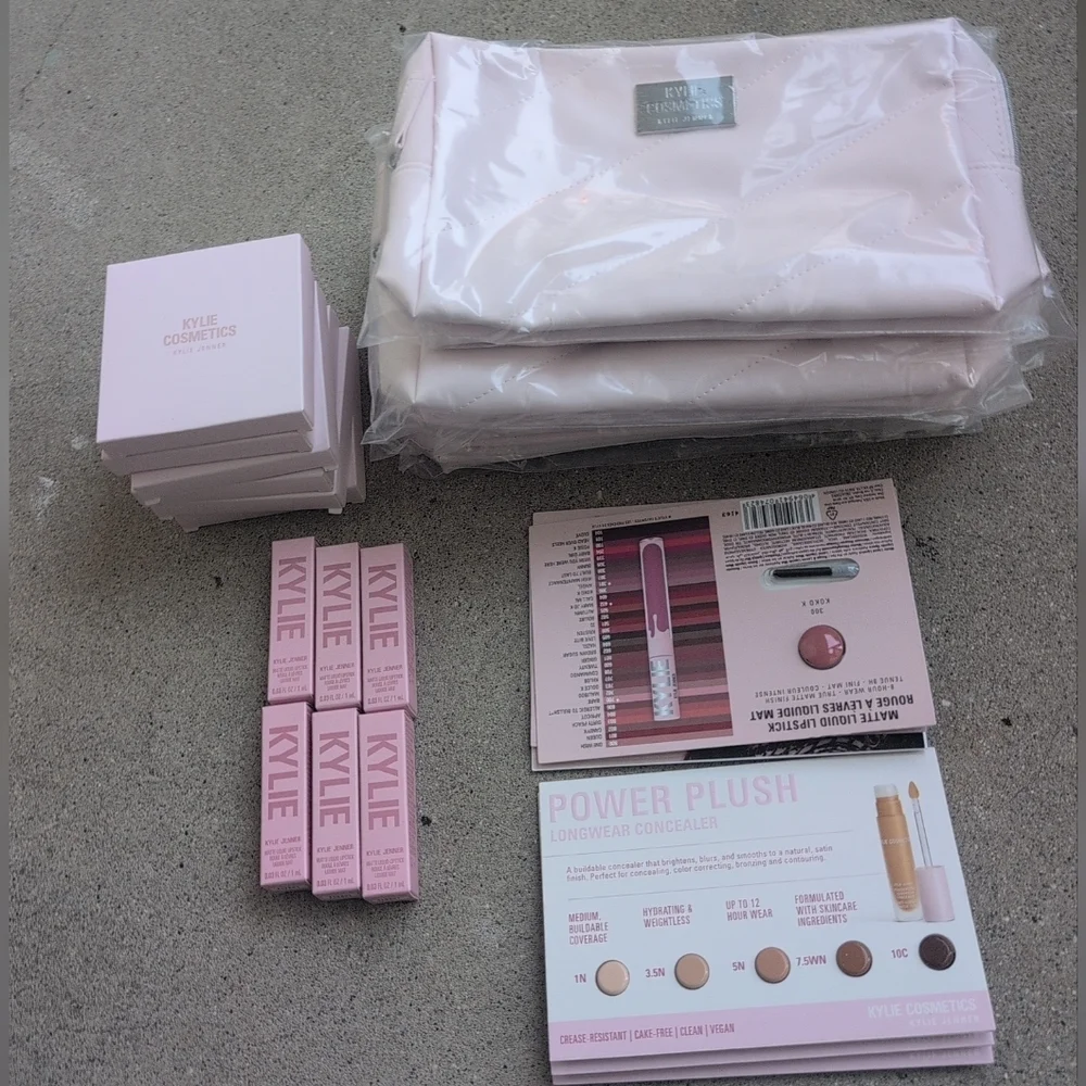 Kylie Cosmetics elegant kylie
