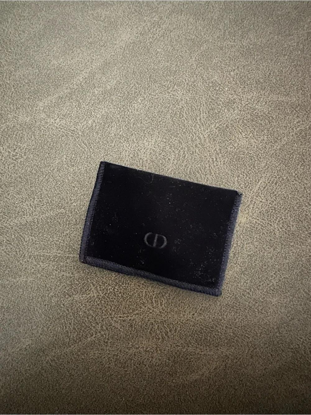 Dior compact velvet