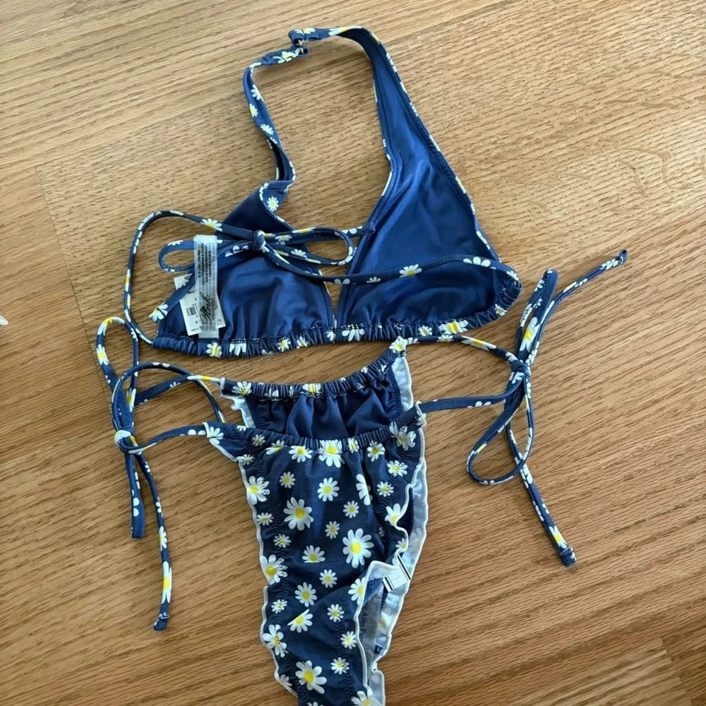 Frankies Bikinis by pink