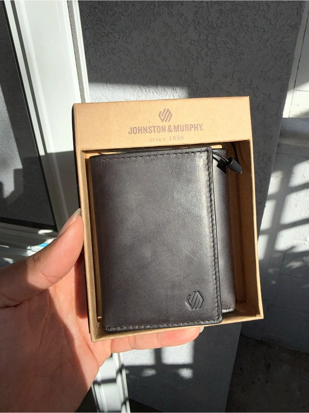 Johnston & Murphy Black Leather Trifold Wallet